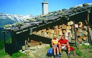 Rast beim Wandern in der Region Mayrhofen, Zillertal